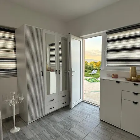 Kares House Apartman Belgrade